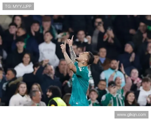 西甲联赛争冠白热化豪门新援发威赛季走向引关注球迷期待高潮来临